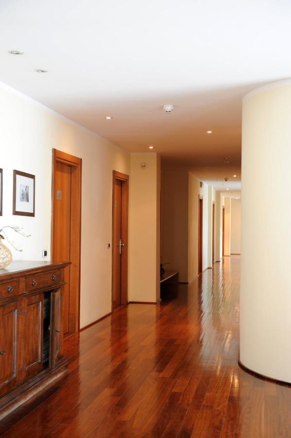 Dimora Del Barone Hotel Romagnano Sesia Buitenkant foto