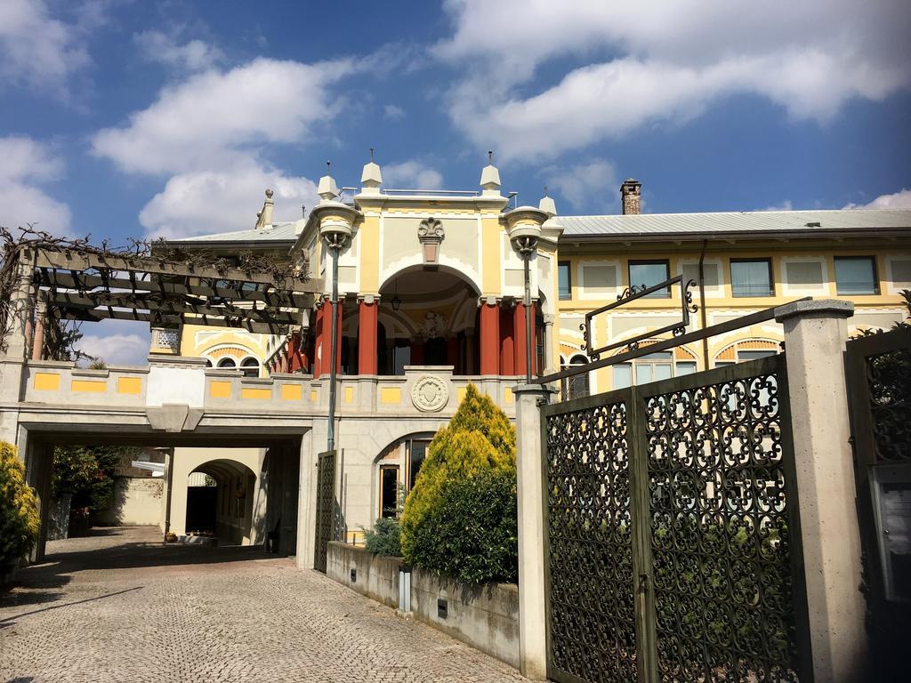 Dimora Del Barone Hotel Romagnano Sesia Buitenkant foto